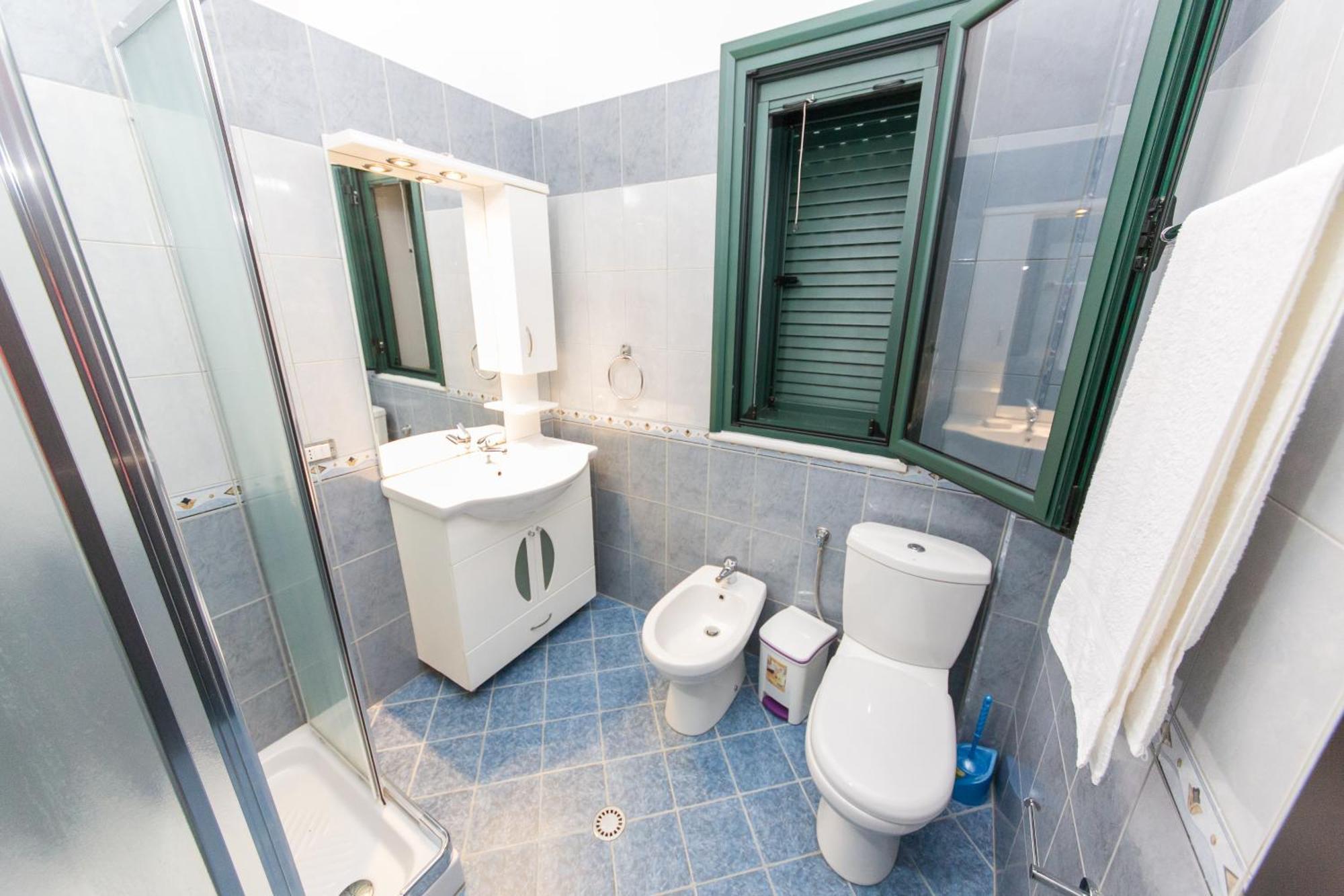 Hotel Artisti Vlora Szoba fotó