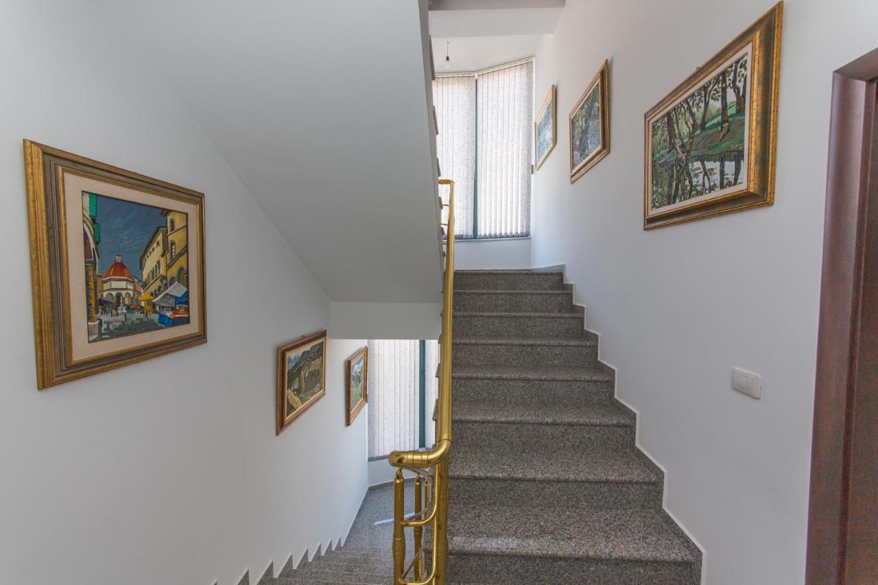 Hotel Artisti Vlora Kültér fotó